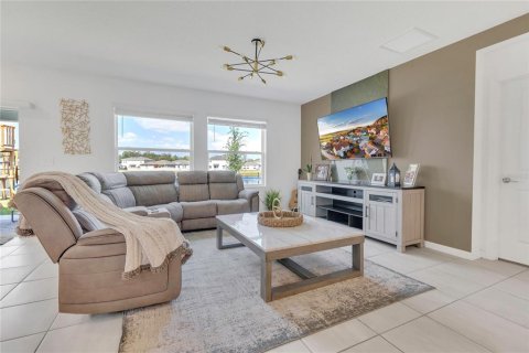 Casa en venta en Kissimmee, Florida, 3 dormitorios, 139.35 m2 № 1719043 - foto 4