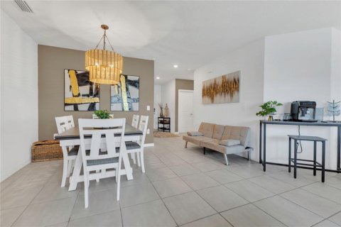 Casa en venta en Kissimmee, Florida, 3 dormitorios, 139.35 m2 № 1719043 - foto 12