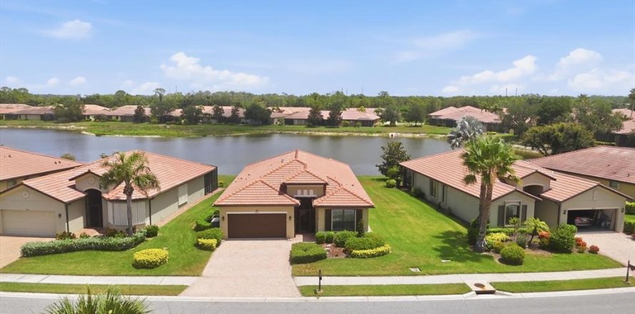 Casa en Venice, Florida 2 dormitorios, 197.05 m2 № 2157196