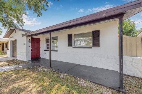 House in Saint Petersburg, Florida 2 bedrooms, 112.13 sq.m. № 1679859 - photo 5