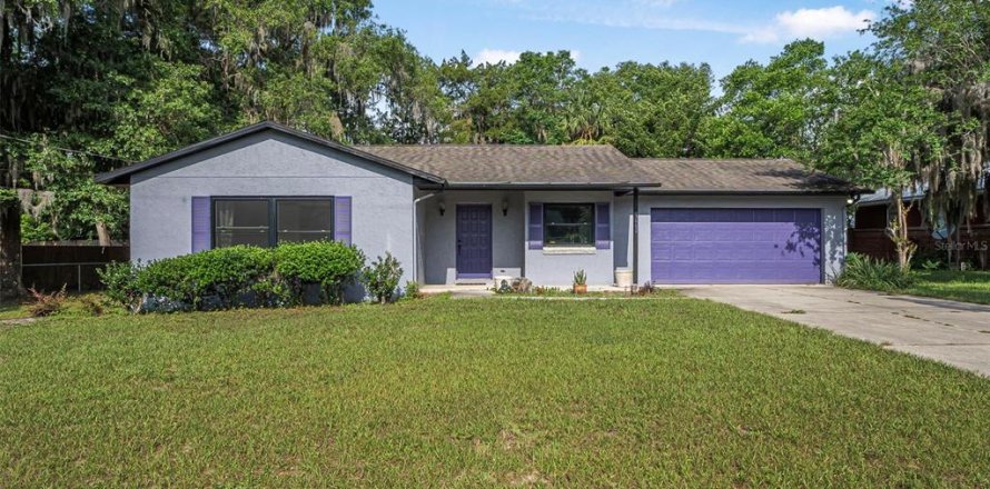 House in Palatka, Florida 2 bedrooms, 113.71 sq.m. № 1759856