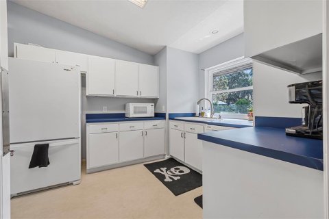 House in Palatka, Florida 2 bedrooms, 113.71 sq.m. № 1759856 - photo 9