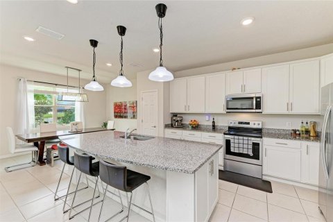 House in Riverview, Florida 3 bedrooms, 233.93 sq.m. № 1919796 - photo 4