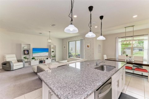 House in Riverview, Florida 3 bedrooms, 233.93 sq.m. № 1919796 - photo 6