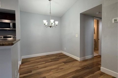 Condo in Orlando, Florida, 2 bedrooms № 2229271 - photo 9