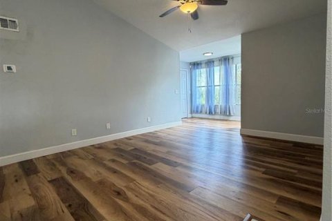 Condo in Orlando, Florida, 2 bedrooms № 2229271 - photo 4