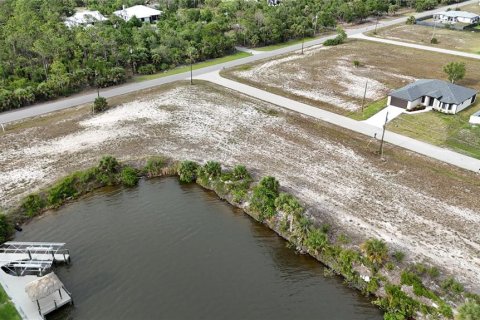 Terreno en venta en Cape Coral, Florida № 1691018 - foto 17