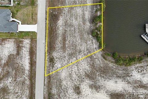 Terreno en venta en Cape Coral, Florida № 1691018 - foto 4