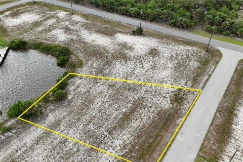 Terreno en venta en Cape Coral, Florida № 1691018 - foto 2