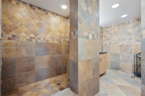 Condominio en venta en Fort Lauderdale, Florida, 4 dormitorios, 338.54 m2 № 2032959 - foto 30