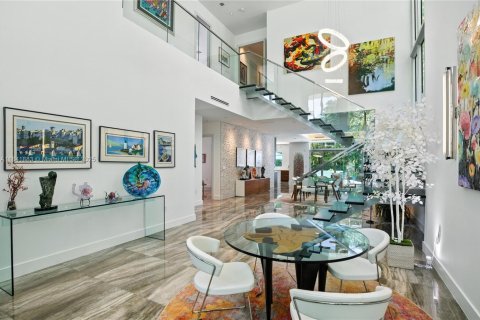 Casa en venta en Miami, Florida, 4 dormitorios, 348.48 m2 № 1840870 - foto 14