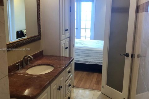 Купить кондоминиум в Майами-Бич, Флорида 1 спальня, 97.18м2, № 1957749 - фото 21