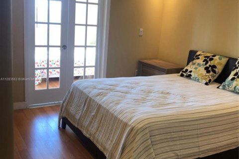 Купить кондоминиум в Майами-Бич, Флорида 1 спальня, 97.18м2, № 1957749 - фото 8