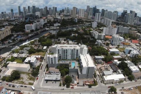 Appartement à louer à Miami, Floride: 2 chambres, 95.88 m2 № 1880278 - photo 2