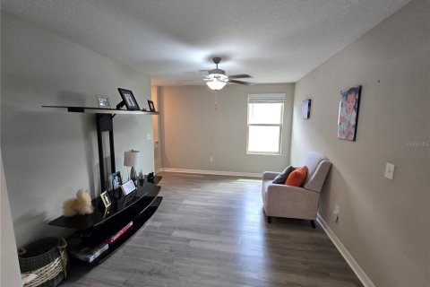 Casa en alquiler en Sun City Center, Florida, 5 dormitorios, 205.78 m2 № 1907969 - foto 14