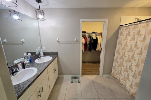 Casa en alquiler en Sun City Center, Florida, 5 dormitorios, 205.78 m2 № 1907969 - foto 16