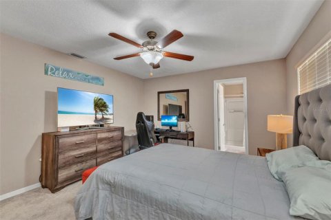 House in Punta Gorda, Florida 4 bedrooms, 221.11 sq.m. № 1870945 - photo 24