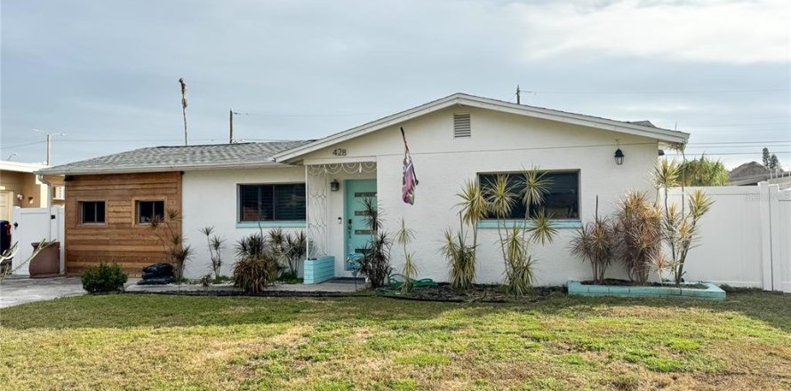 Villa ou maison à Saint Petersburg, Floride 4 chambres, 176.33 m2 № 1635128