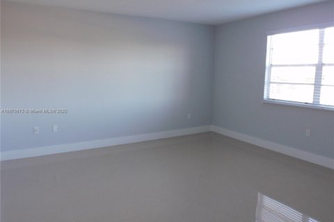 Condominio en alquiler en Hialeah, Florida, 2 dormitorios, 96.15 m2 № 1924107 - foto 22