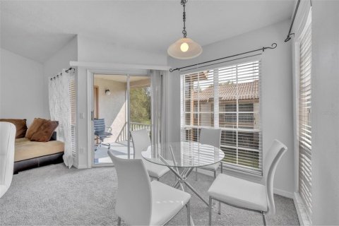 Condominio en alquiler en Orlando, Florida, 2 dormitorios, 100.33 m2 № 1900245 - foto 8