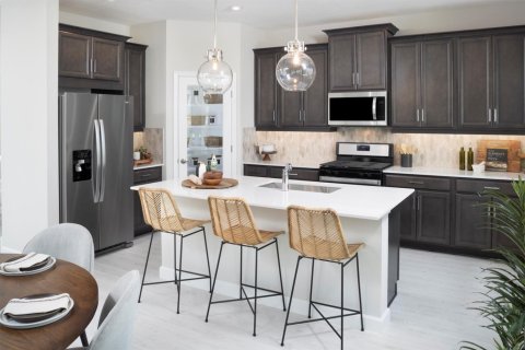 House in Port St. Lucie, Florida 4 bedrooms, 239.87 sq.m. № 2311064 - photo 2