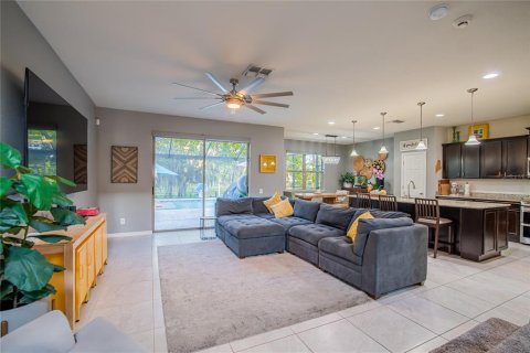 House in Wesley Chapel, Florida 4 bedrooms, 226.96 sq.m. № 2315318 - photo 7
