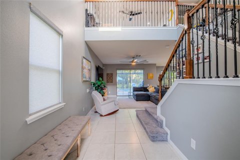 House in Wesley Chapel, Florida 4 bedrooms, 226.96 sq.m. № 2315318 - photo 6