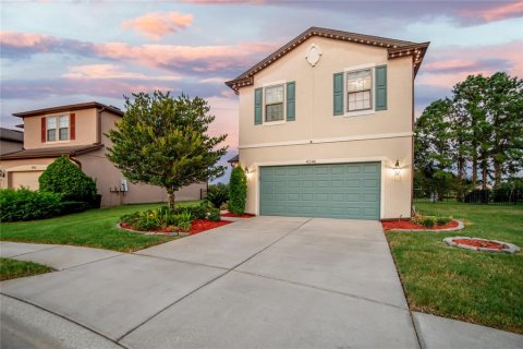 House in Wesley Chapel, Florida 4 bedrooms, 226.96 sq.m. № 2315318 - photo 24