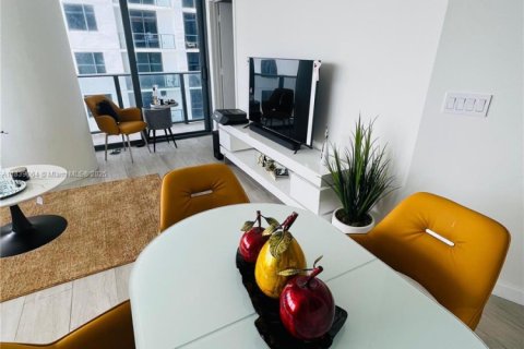 Copropriété à vendre à Miami, Floride: 2 chambres, 73.21 m2 № 1935668 - photo 2