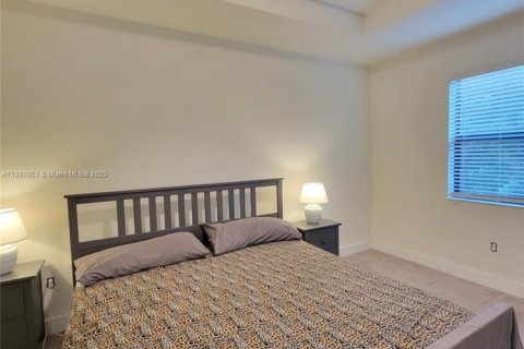 Townhouse in Doral, Florida 3 bedrooms, 156.08 sq.m. № 1943541 - photo 4