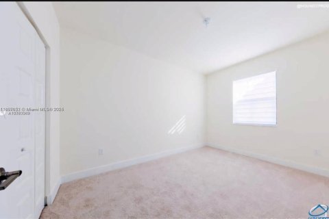 Townhouse in Doral, Florida 3 bedrooms, 156.08 sq.m. № 1943541 - photo 9