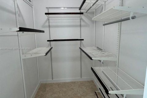 Купить кондоминиум в Майами, Флорида 2 спальни, 94.48м2, № 2079226 - фото 23