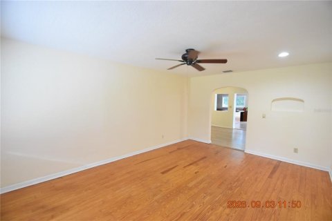 Appartement à louer à Largo, Floride: 2 chambres, 116.13 m2 № 2349856 - photo 9