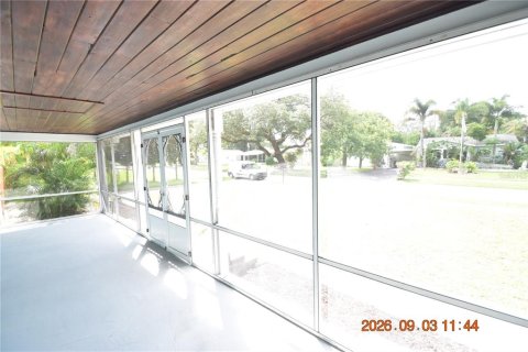 Appartement à louer à Largo, Floride: 2 chambres, 116.13 m2 № 2349856 - photo 5