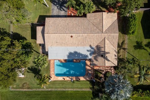 Villa ou maison à vendre à Palmetto Bay, Floride: 4 chambres, 194.44 m2 № 1505941 - photo 5