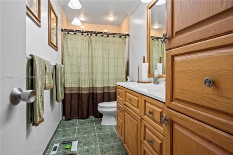 Villa ou maison à vendre à Palmetto Bay, Floride: 4 chambres, 194.44 m2 № 1505941 - photo 26