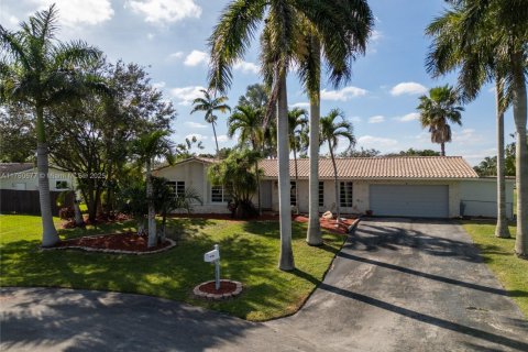 Villa ou maison à vendre à Palmetto Bay, Floride: 4 chambres, 194.44 m2 № 1505941 - photo 1