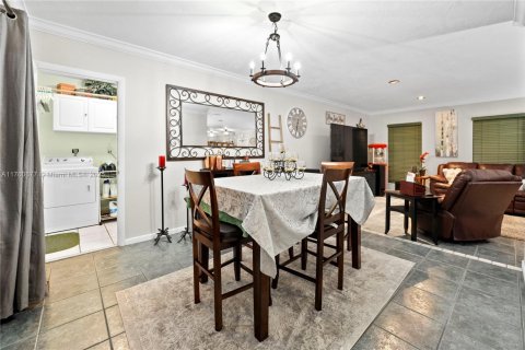 Villa ou maison à vendre à Palmetto Bay, Floride: 4 chambres, 194.44 m2 № 1505941 - photo 14