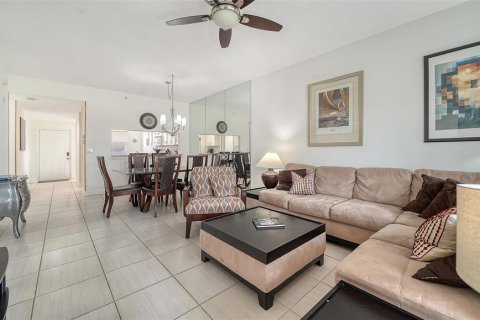 Condominio en venta en Sarasota, Florida, 2 dormitorios, 115.01 m2 № 2425234 - foto 11