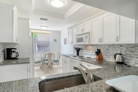 Condominio en venta en Sarasota, Florida, 2 dormitorios, 115.01 m2 № 2425234 - foto 17