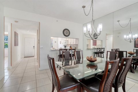 Condominio en venta en Sarasota, Florida, 2 dormitorios, 115.01 m2 № 2425234 - foto 14