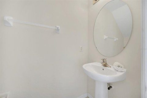 Casa en venta en Kissimmee, Florida, 6 dormitorios, 267.65 m2 № 1778910 - foto 28