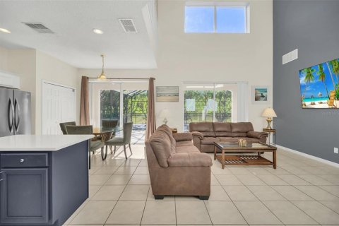 Casa en venta en Kissimmee, Florida, 6 dormitorios, 267.65 m2 № 1778910 - foto 12
