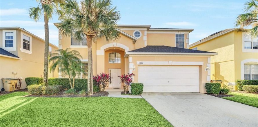 Casa en Kissimmee, Florida 6 dormitorios, 267.65 m2 № 1778910