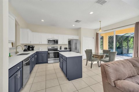 Casa en venta en Kissimmee, Florida, 6 dormitorios, 267.65 m2 № 1778910 - foto 18