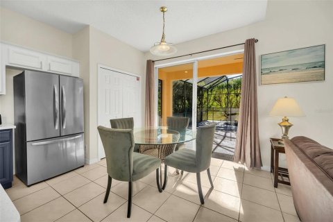 Casa en venta en Kissimmee, Florida, 6 dormitorios, 267.65 m2 № 1778910 - foto 24
