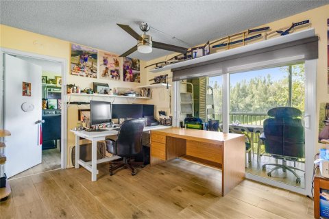 Condo in Pembroke Pines, Florida, 2 bedrooms № 2253266 - photo 13
