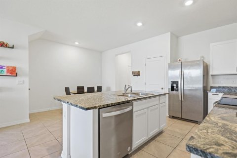 Townhouse in Apollo Beach, Florida 3 bedrooms, 158.58 sq.m. № 1786832 - photo 6