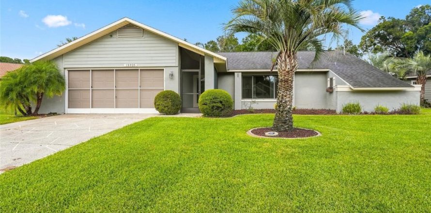 Villa ou maison à Spring Hill, Floride 2 chambres, 108.7 m2 № 2437180