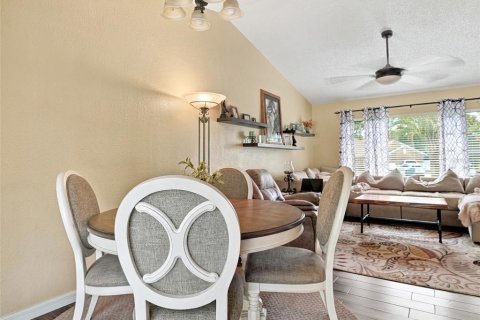 Villa ou maison à vendre à Spring Hill, Floride: 2 chambres, 108.7 m2 № 2437180 - photo 6